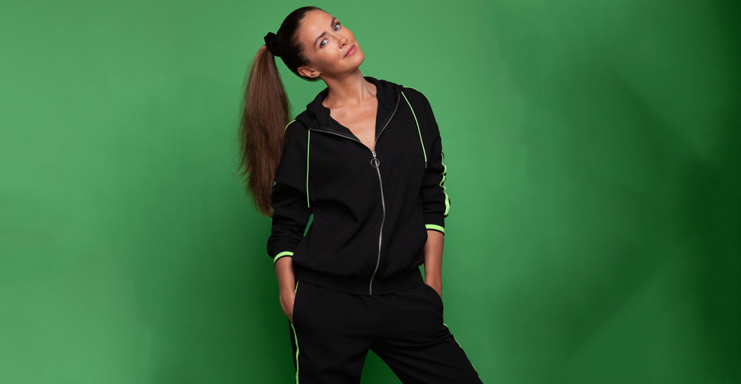 Stay Active in Style: Women's Tracksuits for Fitness and Fashion